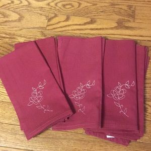 Set of 8 deep red embroidered cotton napkins